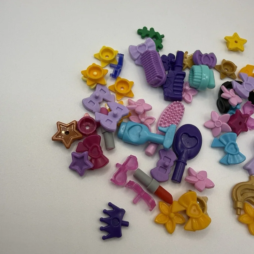 LEGO Lot‎ of Assorted Friends Minifigure Accessories Bow Hat Stars Glasses 004